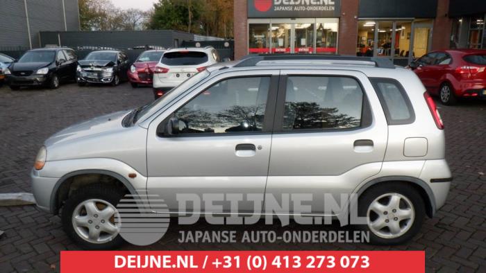 Suzuki Ignis Tür 4-türig links vorne O395638