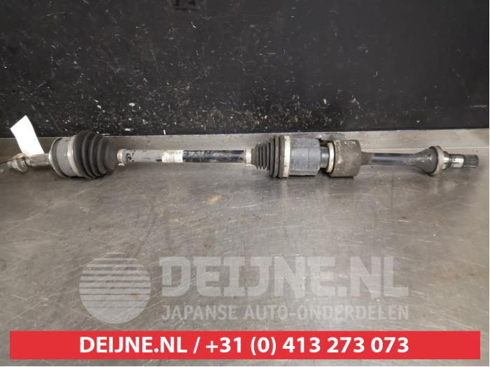 Suzuki Swift Aandrijfas rechts-voor O395715