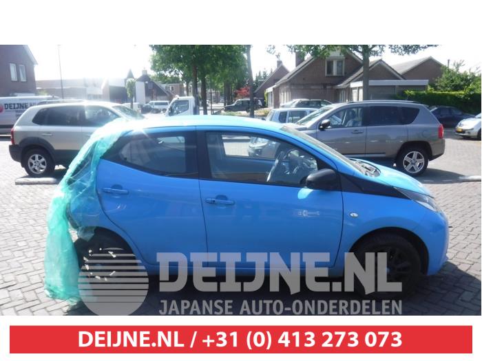 Toyota Aygo Türscheibe 4-türig rechts hinten O395915