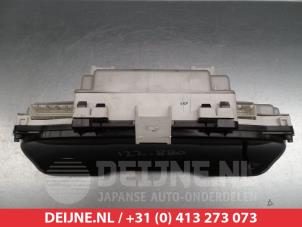 Toyota Avensis Verso Kilometerteller KM O305177 foto 3