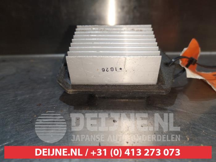 Toyota Avensis Verso Kachel Weerstand O368380