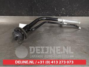 Mazda MX-5 Füllrohr Kraftstofftank O396311 foto 2