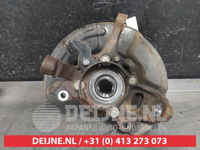 Mitsubishi L200 Achsschenkel links vorne O396406
