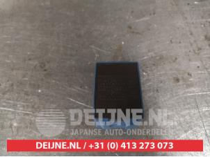 Daihatsu Sirion Scheibenwischer Modul O396446 foto 2