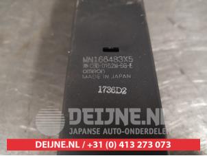 Mitsubishi Pajero Multi-functional window switch O396454 photo 3