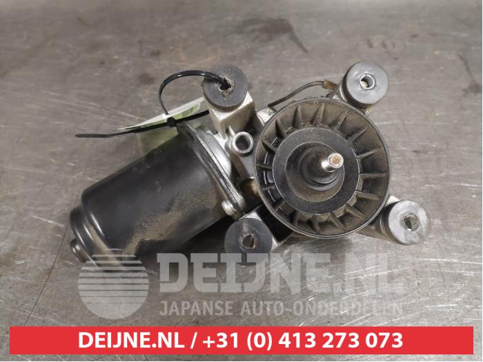 Mitsubishi Pajero Ruitenwissermotor voor O396467