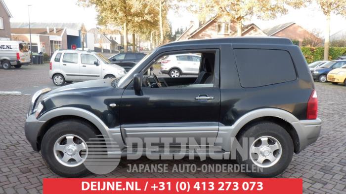 Mitsubishi Pajero Portier 2Deurs links O397152