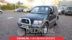 Mitsubishi Pajero Door 2-door, left O397152 photo 2