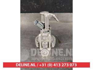 Gebruikte Adblue injector Toyota Hilux V/VI 2.4 D4D-F 16V 4x4 Prijs € 100,00 Margeregeling aangeboden door V.Deijne Jap.Auto-onderdelen BV