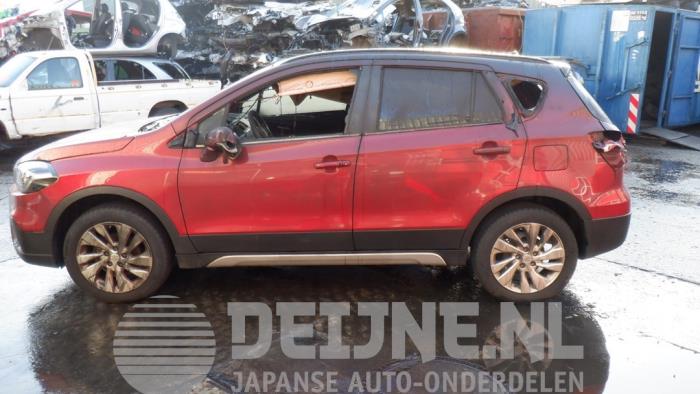 Suzuki SX-4 Tür 4-türig links vorne O397573