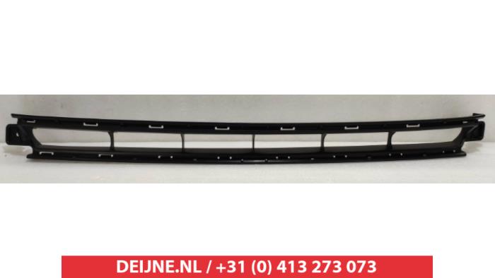 Suzuki Swift Grille O9990007447