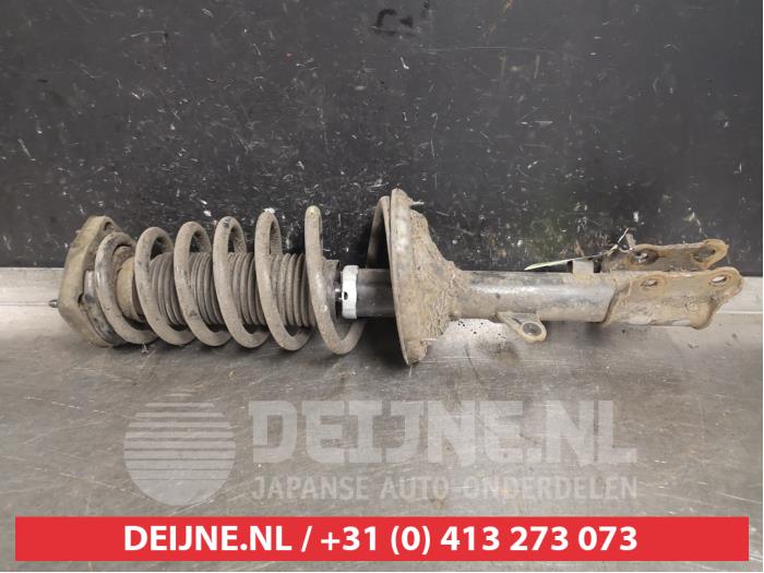 Hyundai Matrix Stoßdämpferstrebe rechts hinten O398235
