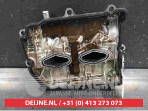 Subaru Forester Rocker cover O398420 photo 2