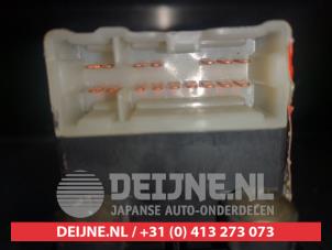 Nissan Almera Multi-functional window switch O311615 photo 2