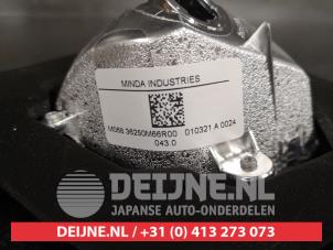 Suzuki Ignis Achterklep reflector rechts O9990007489 foto 3
