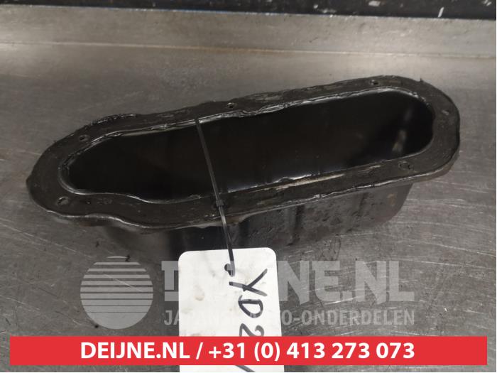 Gebruikte Carterpan Nissan King Cab/Pickup 4x4 (D22) 2.5 TDI 16V Prijs € 75,00 Margeregeling aangeboden door V.Deijne Jap.Auto-onderdelen BV