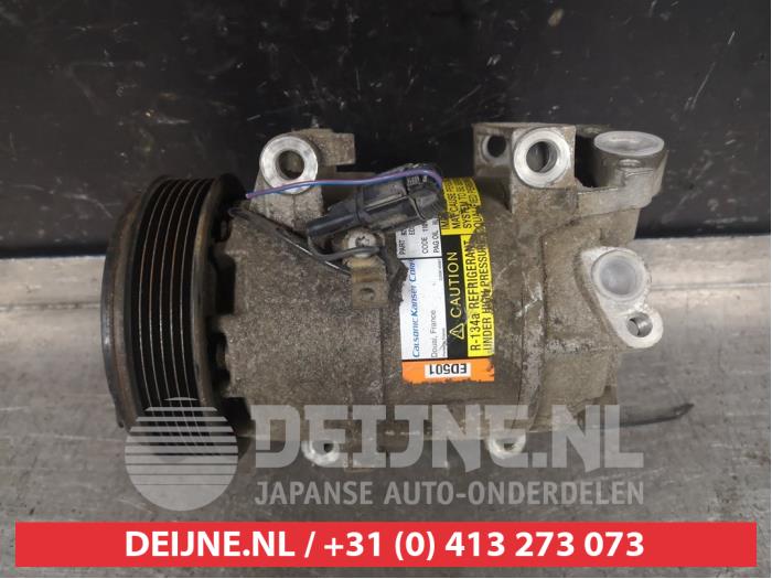 Aircopomp van een Nissan Primera (P12) 1.8 16V 2008