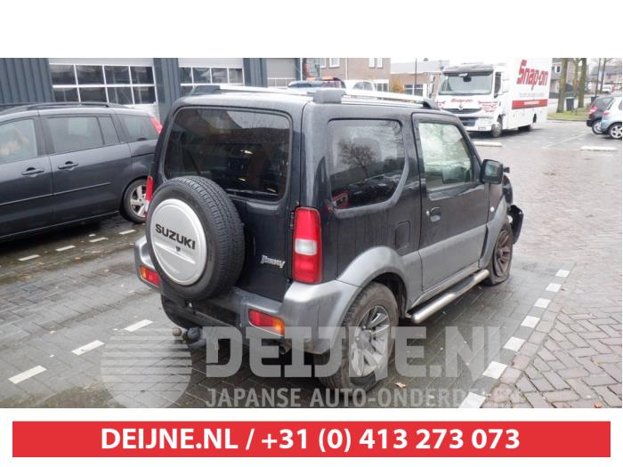 Suzuki Jimny Achterlicht rechts O398817