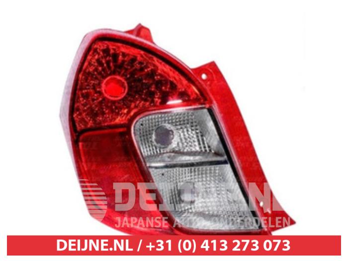 Suzuki Celerio Achterlicht links O9990007519