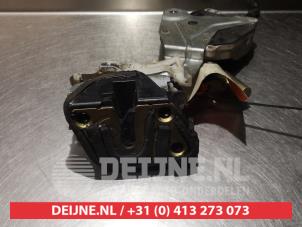 Daihatsu Young RV Rear door lock mechanism 4-door, left O280427 photo 3