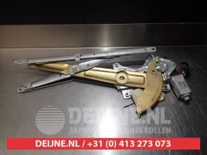 Daihatsu Young RV Ruitmechaniek 4Deurs links-achter O290794 foto 2