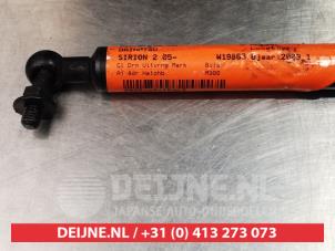 Daihatsu Sirion Gasdemper links-achter O294274 foto 2