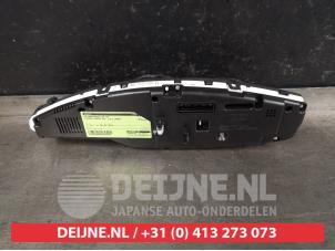 Toyota Verso Kilometerteller KM O399585 foto 2