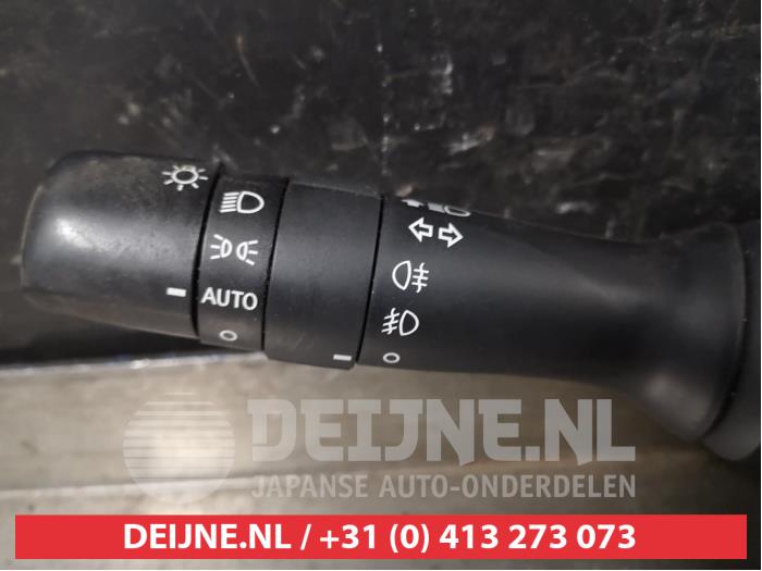 Toyota Verso Licht Schalter O399586