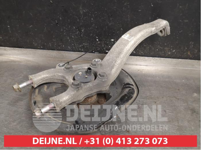 Lexus IS Fusee links-voor O399944