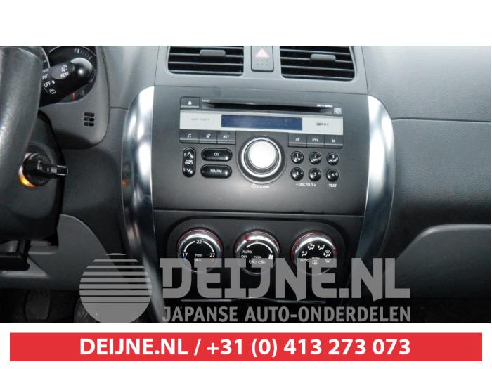 Suzuki SX-4 Heater control panel O400063