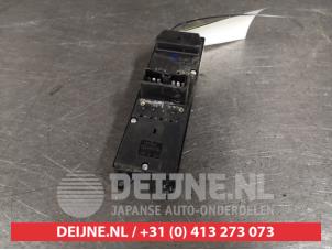 Toyota Avensis Multi-functional window switch O400084 photo 2