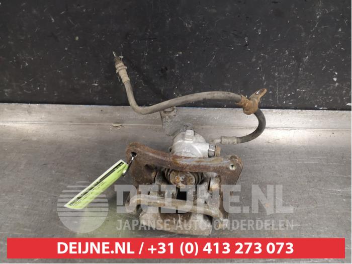 Toyota Avensis Remklauw (Tang) links-achter O400099