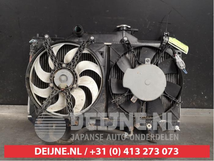 Toyota Avensis Radiateur O400114