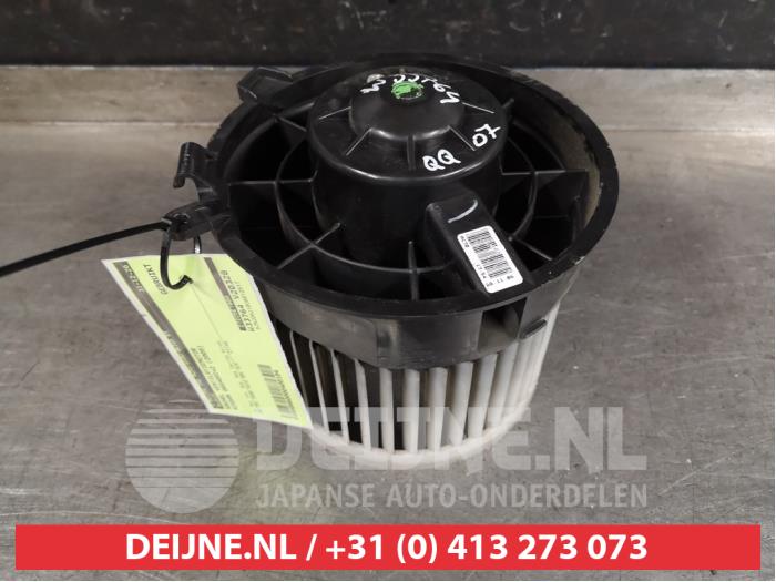 Nissan Qashqai+2 Heizung Belüftungsmotor O400194