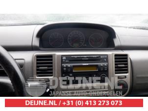 Gebruikte Radio Nissan X-Trail (T30) 2.2 dCi 16V 4x4 Prijs op aanvraag aangeboden door V.Deijne Jap.Auto-onderdelen BV