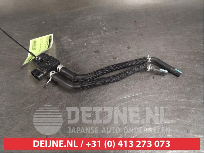 Gebruikte Roetfilter sensor Toyota RAV4 (A3) 2.2 D-4D-F 16V 4x2 Prijs € 20,00 Margeregeling aangeboden door V.Deijne Jap.Auto-onderdelen BV