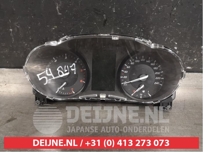 Toyota Avensis Kilometerteller KM O401141