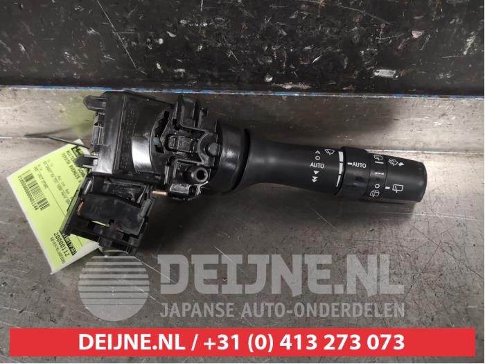 Toyota Avensis Ruitenwis Schakelaar O401144