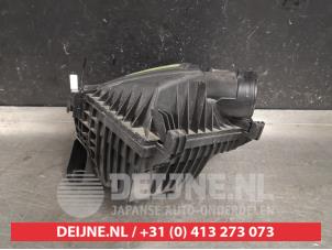 Gebruikte Luchtfilterhuis Toyota Avensis Wagon (T27) 1.6 16V D-4D Prijs € 75,00 Margeregeling aangeboden door V.Deijne Jap.Auto-onderdelen BV