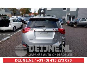 Gebruikte Ruitenwissermotor achter Toyota RAV4 (A4) 2.0 D-4D 16V 4x4 Prijs € 35,00 Margeregeling aangeboden door V.Deijne Jap.Auto-onderdelen BV