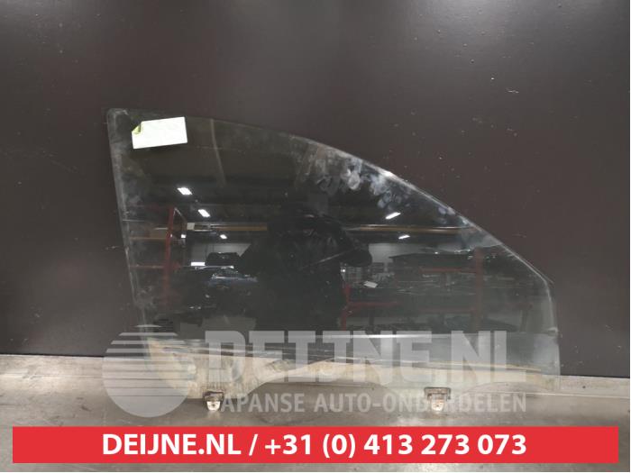 Nissan Micra Portierruit 4Deurs rechts-voor O401689