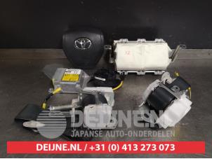 Gebruikte Airbag Set + Module Toyota RAV4 (A4) 2.0 D-4D 16V 4x4 Prijs € 750,00 Margeregeling aangeboden door V.Deijne Jap.Auto-onderdelen BV