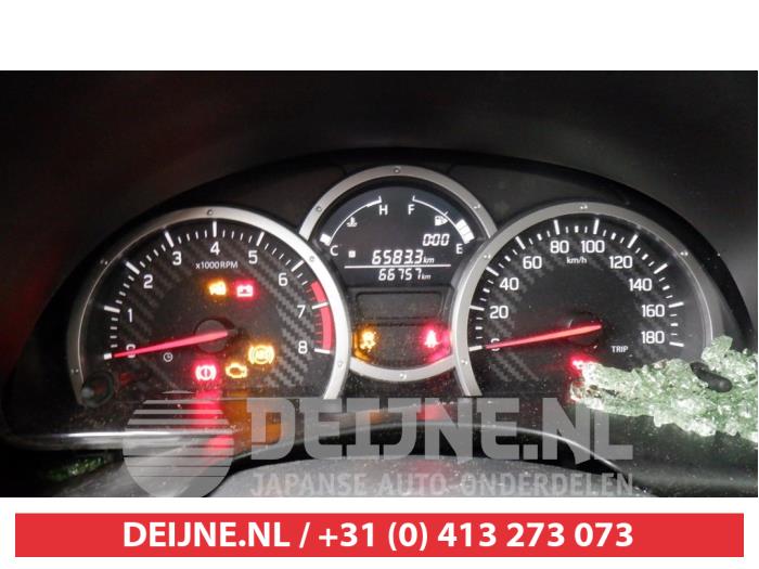 Suzuki Jimny Kilometerteller KM O402040