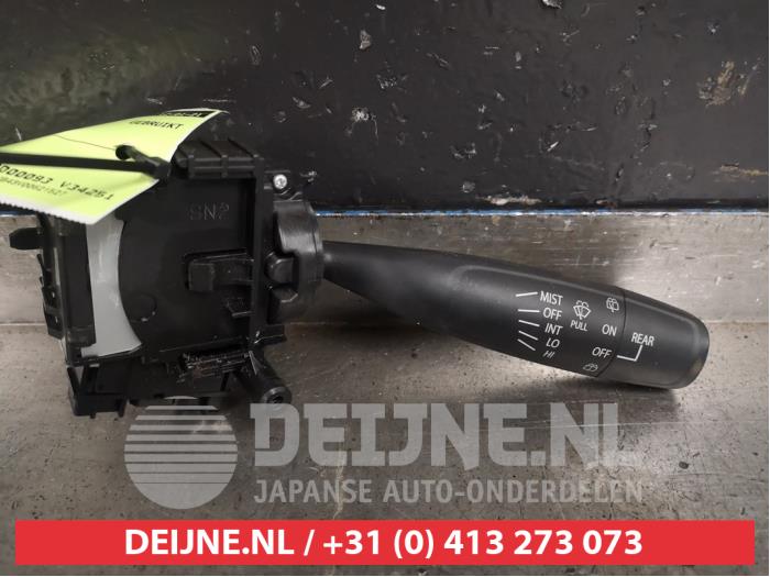 Suzuki Jimny Ruitenwis Schakelaar O402045