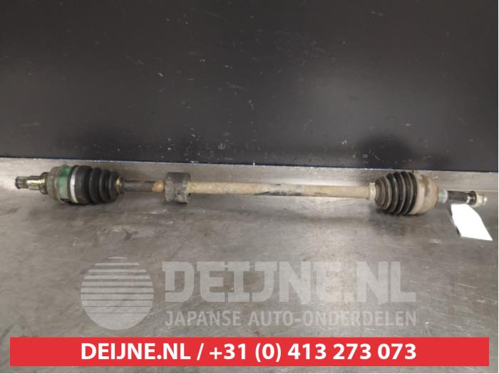 Daihatsu Materia Aandrijfas rechts-voor O402123