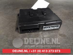 Nissan Qashqai Climatronic module O402184 photo 2