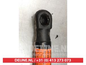 Nissan Micra Gasdemper rechts-achter O294790 foto 3