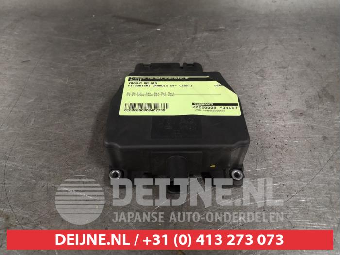 Mitsubishi Grandis Vakuum Relais O402339