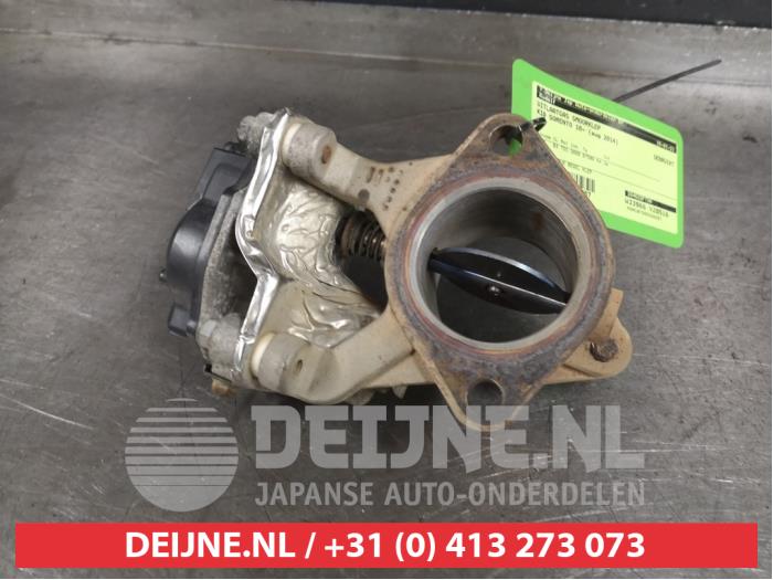Kia Sorento Exhaust throttle valve O402657