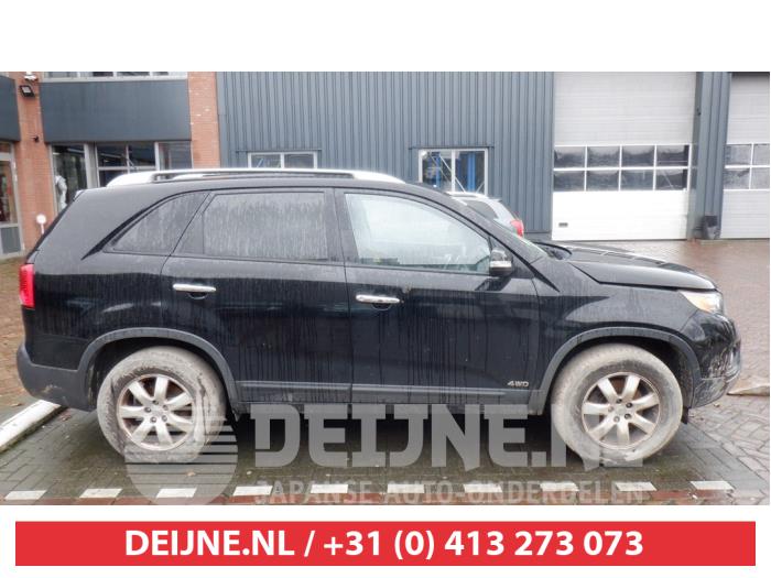 Kia Sorento Kotflügel rechts vorne O402781